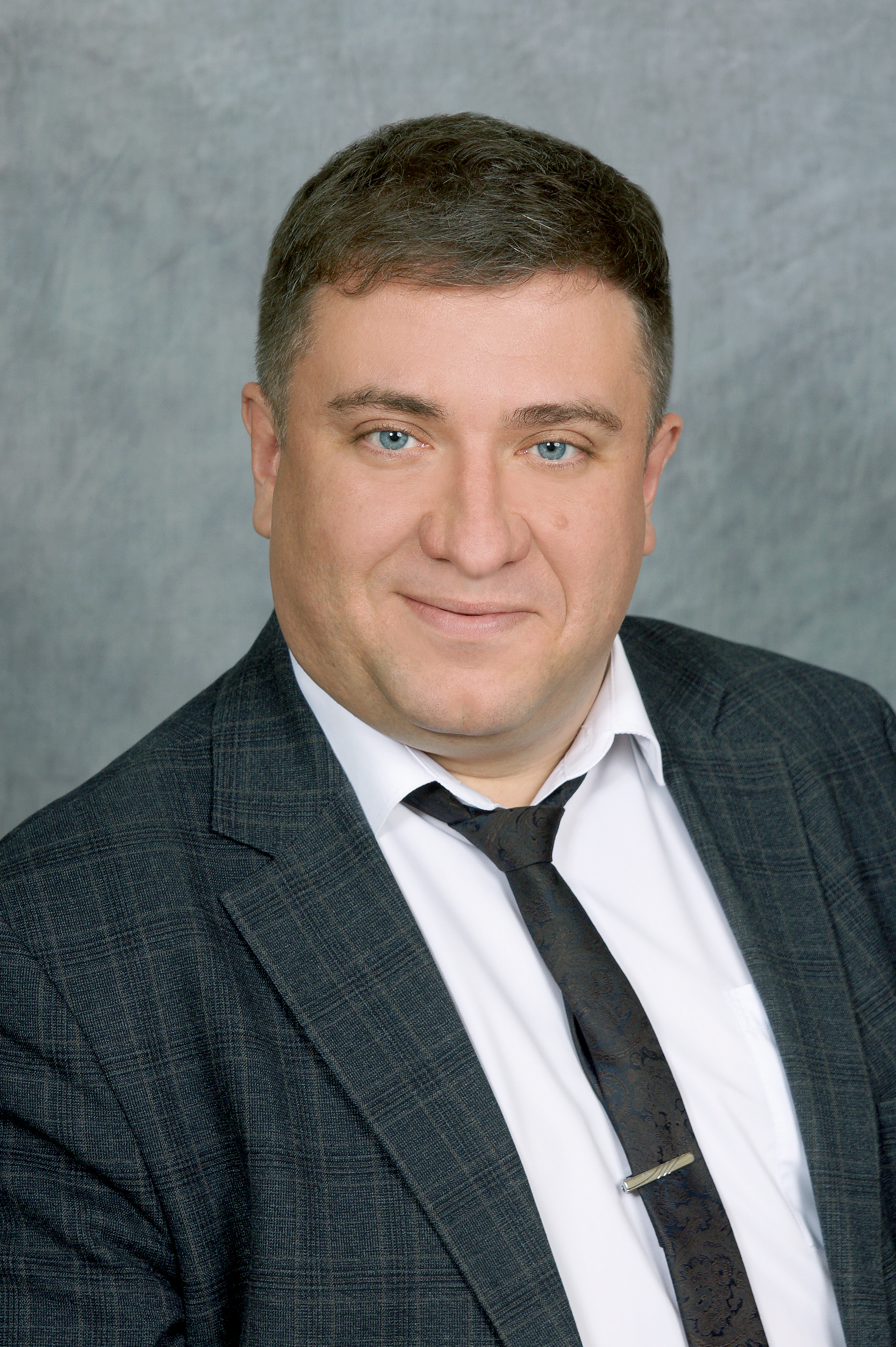 Емельянов Степан Владимирович.